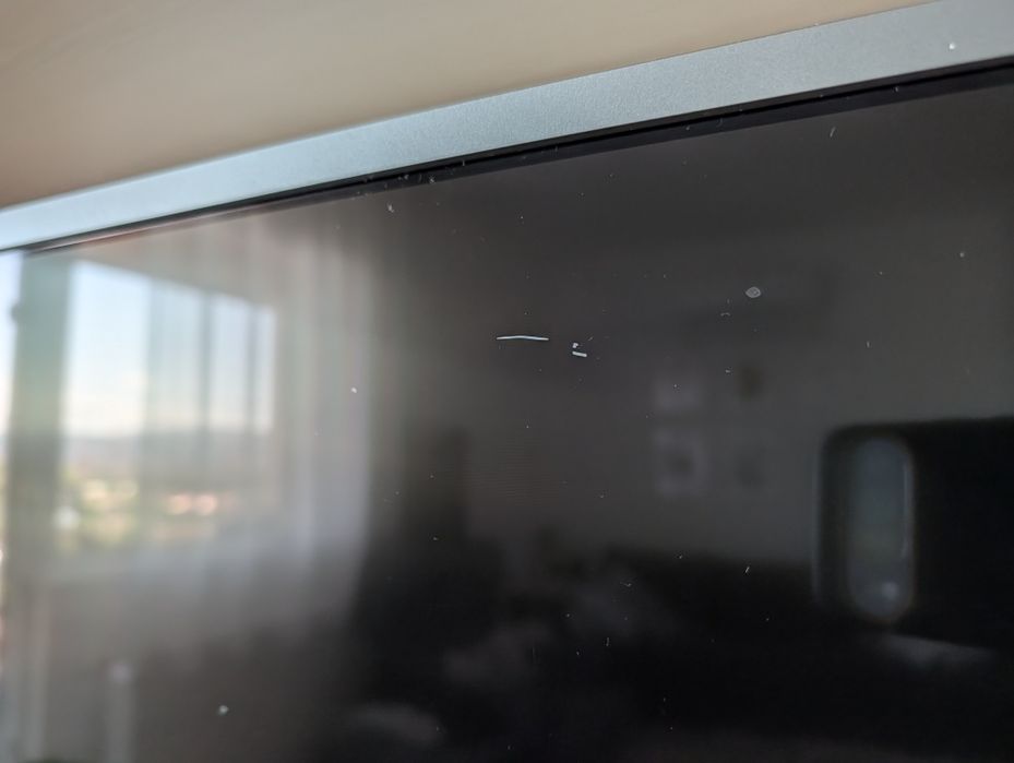 Philips 55PUS7303/12 – 55” 4K UHD Android TV + Ambilight