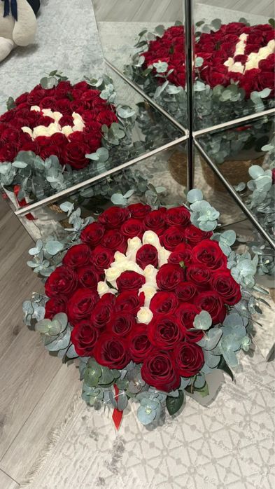 Цветы 51 роз очень свежие,в корзине