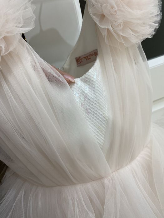 Платье нарядное