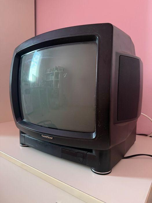 Подарявам телевизор