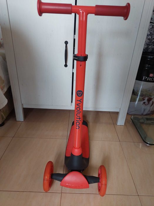 Детска тротинетка Yvolution