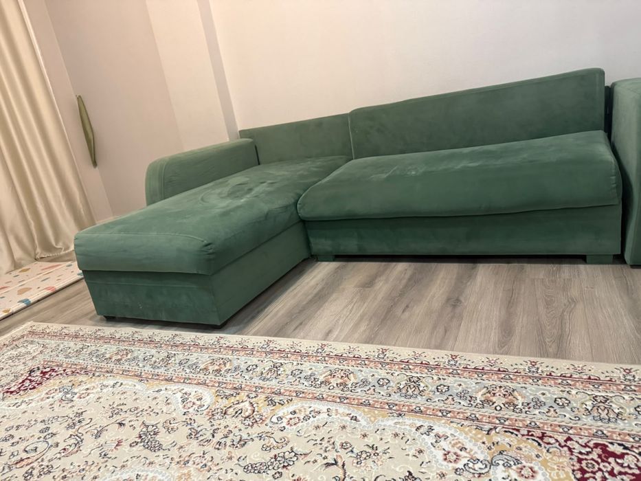 Продам     диван     б/у
