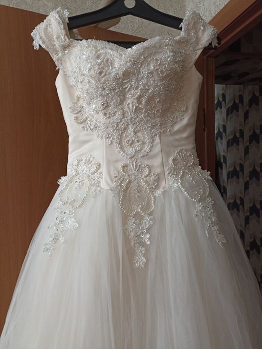 Продается свадебное платье