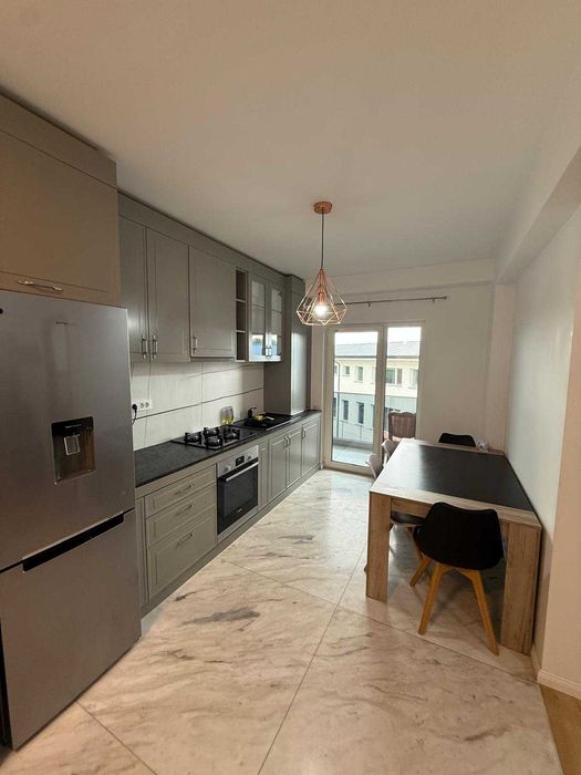 Inchiriez Apartament 3 camere Bloc Nou Zamca