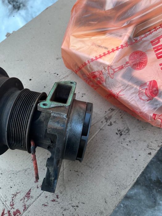 Продам помпу на самосвал