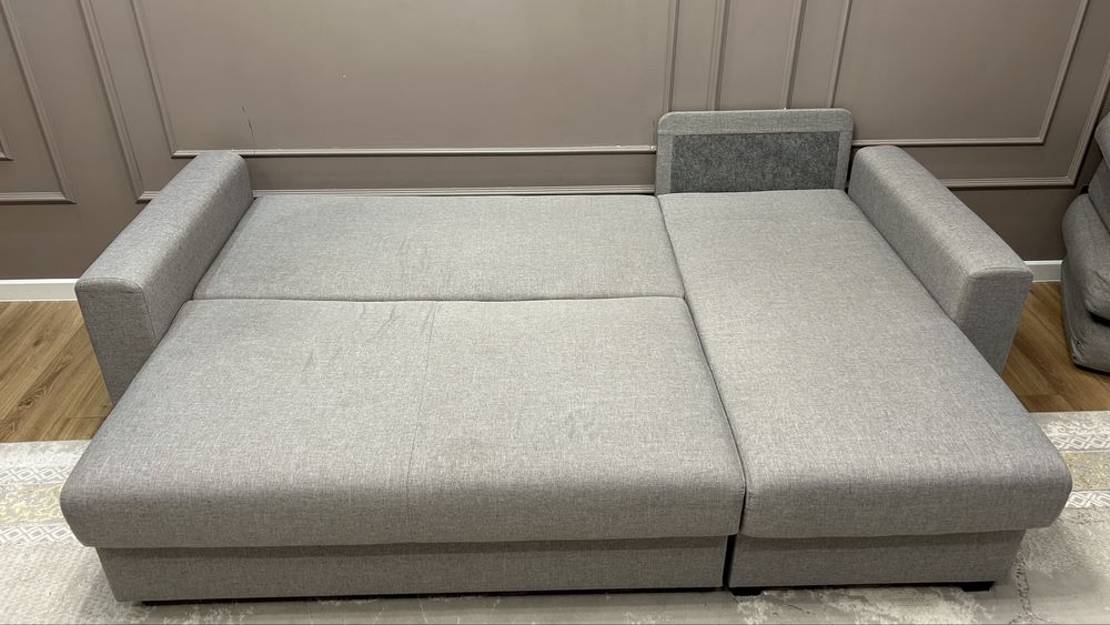 Продам диван Торг уместен