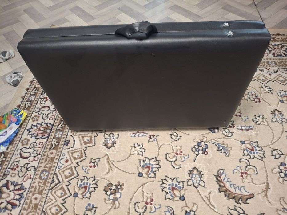 Продам Кушетка  срочно продам срочно продам