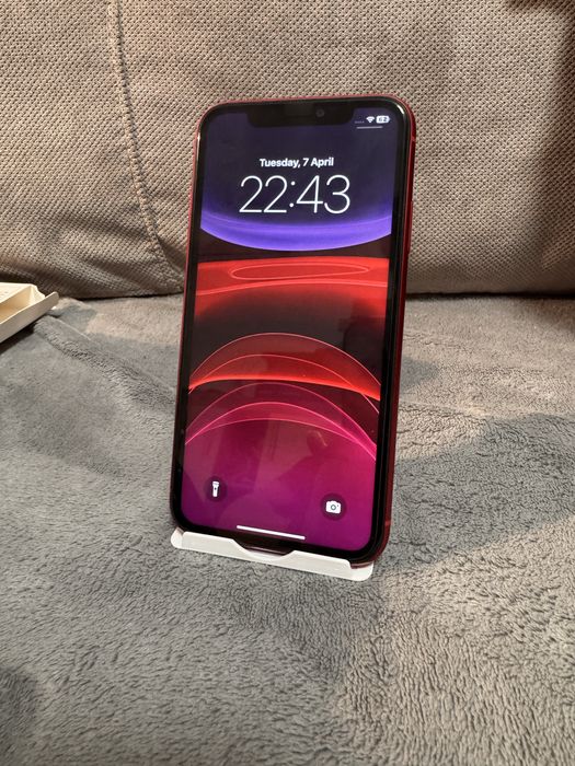 Vand iphone 11 64gb rosu