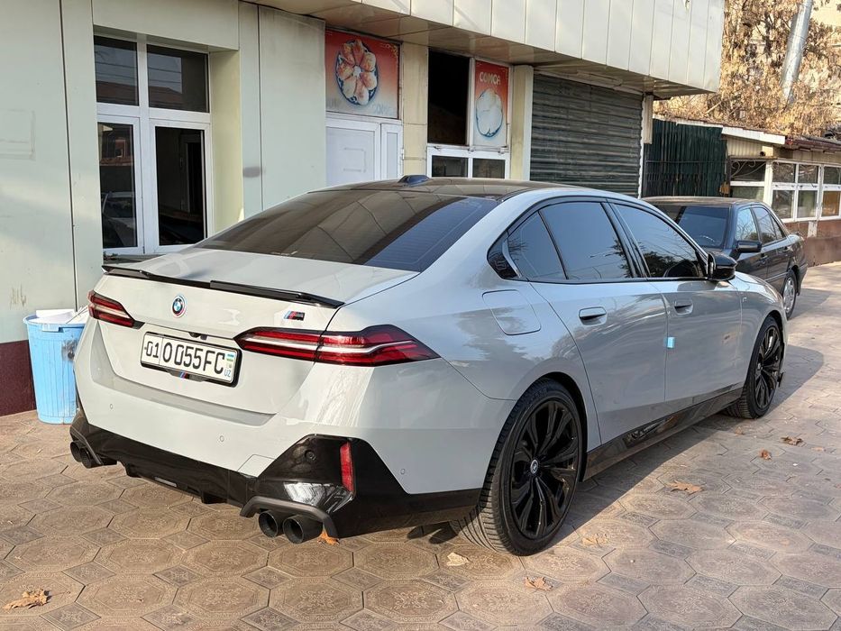 BMW 520i G60 M performance