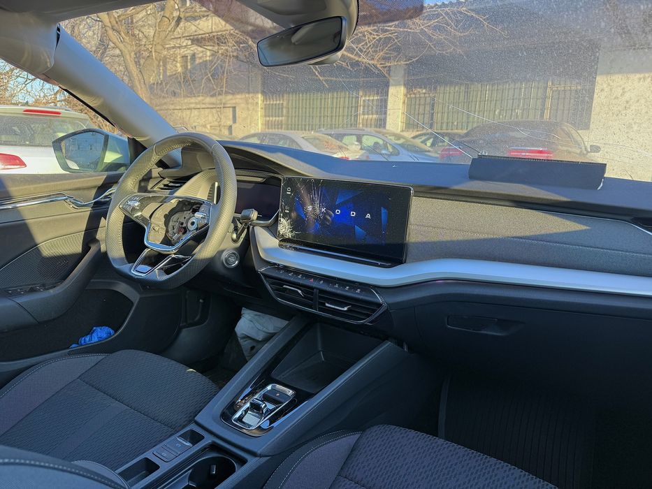 Skoda Octavia 2024 | 1.5 Hybrid | Avariat