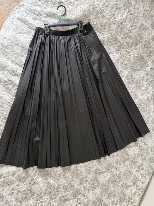 Плиссированная юбка из эко кожи