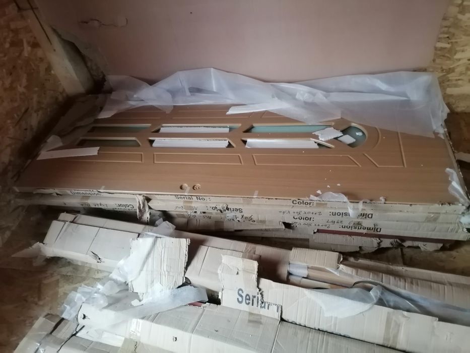 6 usi noi la jumatate pret