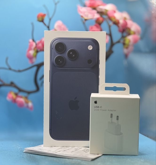 НОВ! Apple iPhone 17 Pro, 256GB, 5G, Deep Blue + подарък адаптер Apple