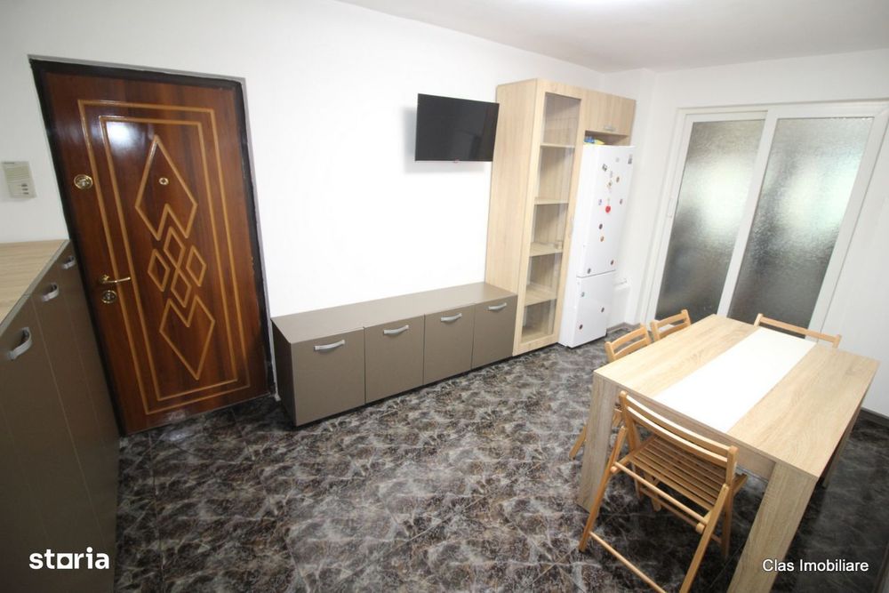 De inchiriat 2 cam Zona Sc Nr. 10 !!
