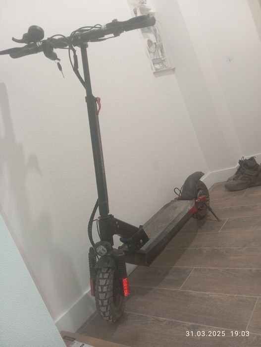 Продам электро самокат Kugoo M4 pro kirin б/у