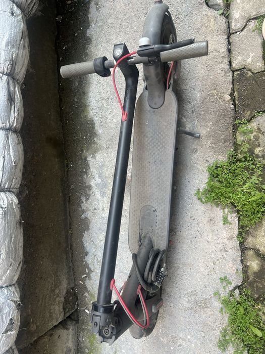 Электросамокат черный