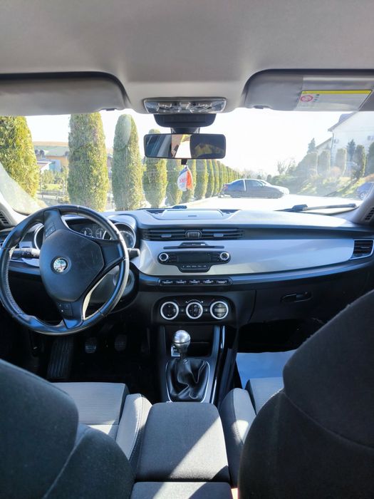 Alfa Romeo~Giulietta~1.4Bezina~