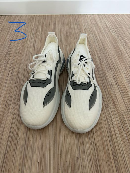 Кроссовки новые