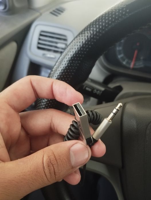 Bluetooth Aux sotiladi moshina magnafoniya ulasayla udobni