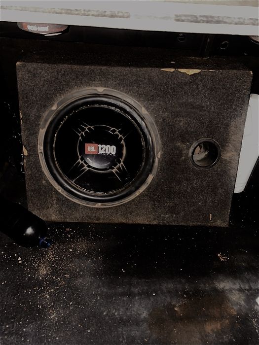 Сабуфер jbl мощный