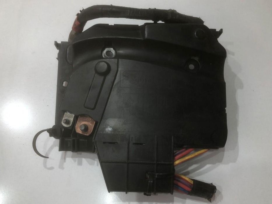 Panou / tablou sigurante borna baterie Ford Kuga II AV6T-14A067-BB 2.0