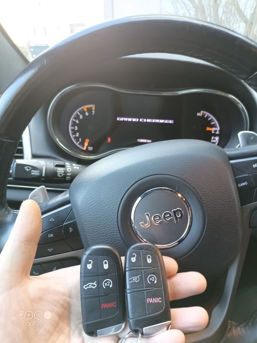 Обучение на автомобилни ключове за JEEP GRAND CHEROKEE