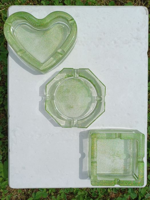 Scrumiere din rășină epoxidică