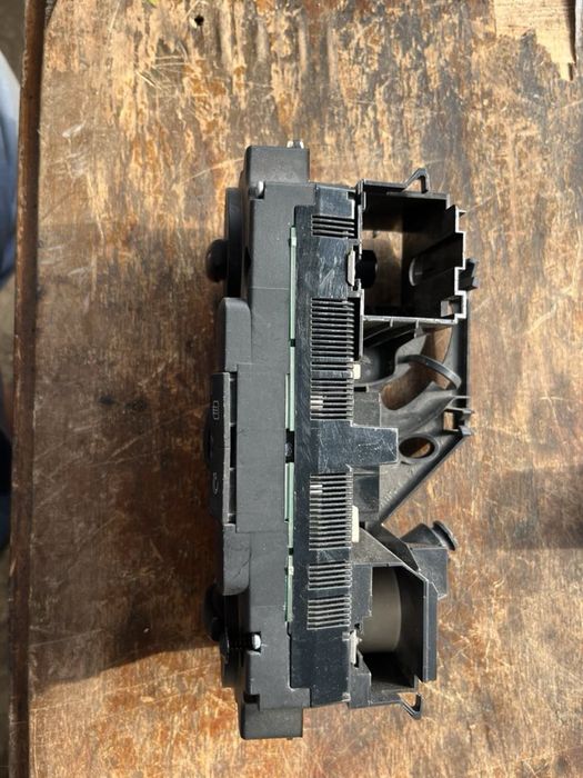 Панел за климатик VW PASSAT JETTA GOLF 6