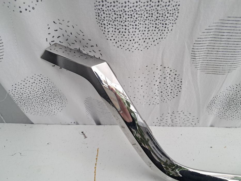 Хром лайсна грил решетка Renault Kangoo 2020 г