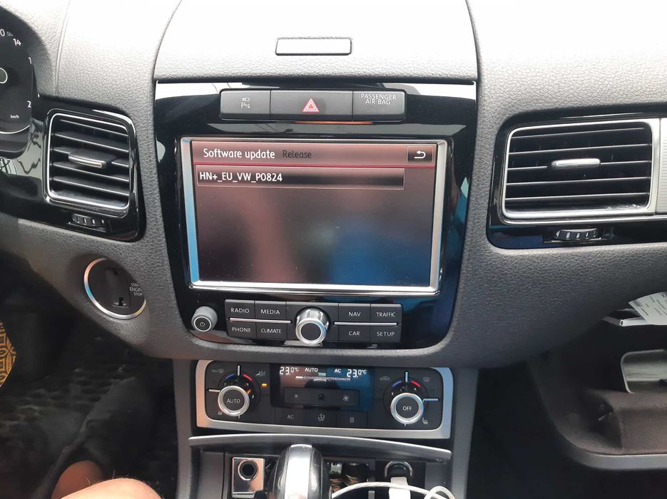 VW Touareg RNS 850 original update set 2023/4 V19 Europe 6.36.0