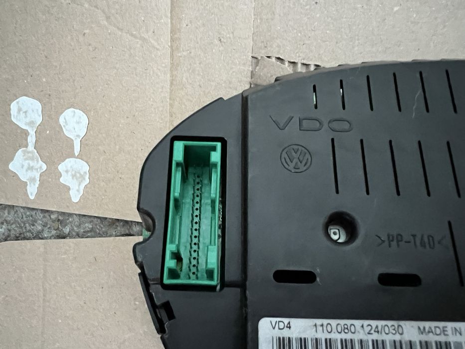 Ceasuri Bord | VW Polo 9N / 9N3 | 1.4 / 1.9 TDi Diesel | Piese Plansa Panou Indicator Consola Centrala Comanda KM Volan Airbag Buton Butoane Clima