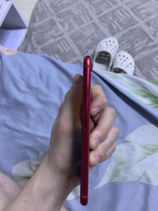 Айфон se2 2020 АКБ 76% в идеале