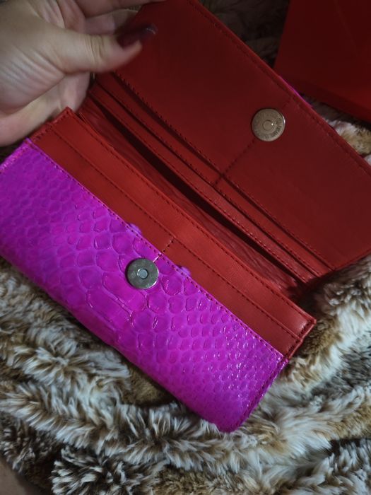 Продам кошелёк из натуральной кожи питона