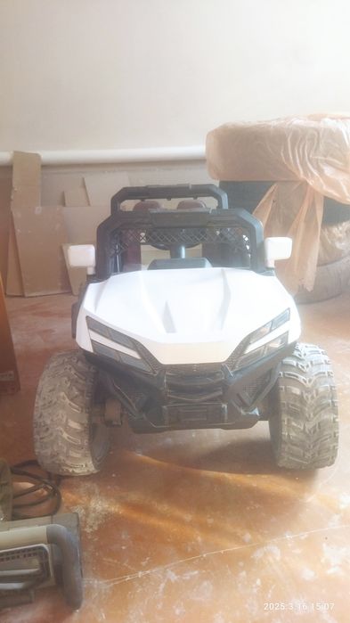 Продам детский автомобиль б/у