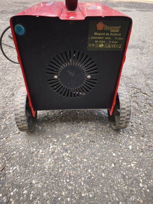 Aparat sudura cu electrod