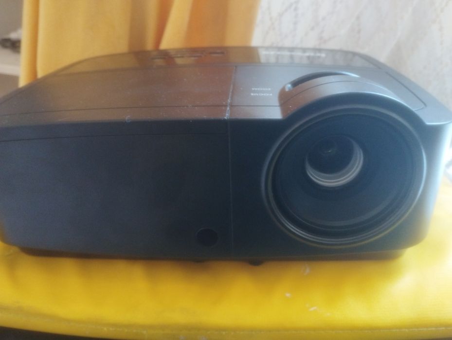 Проектор InFOCUS