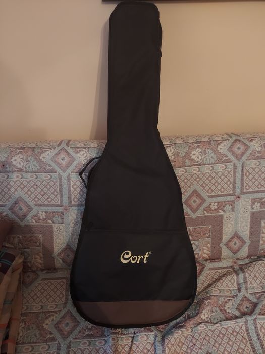 Акустическая гитара Cort AD810
