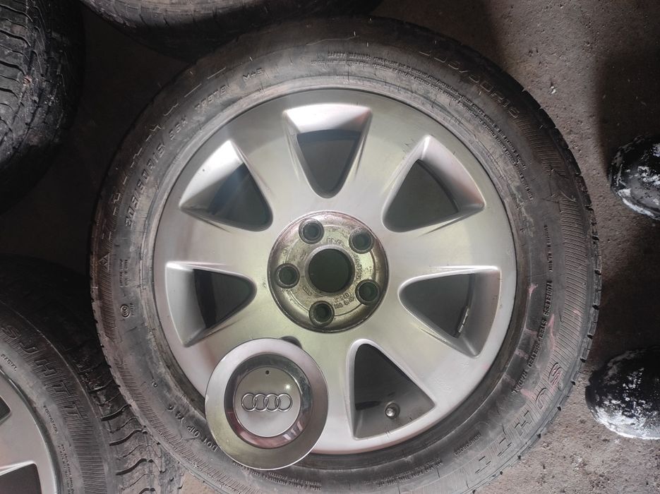 Продам диски оригинальные Ауди р16