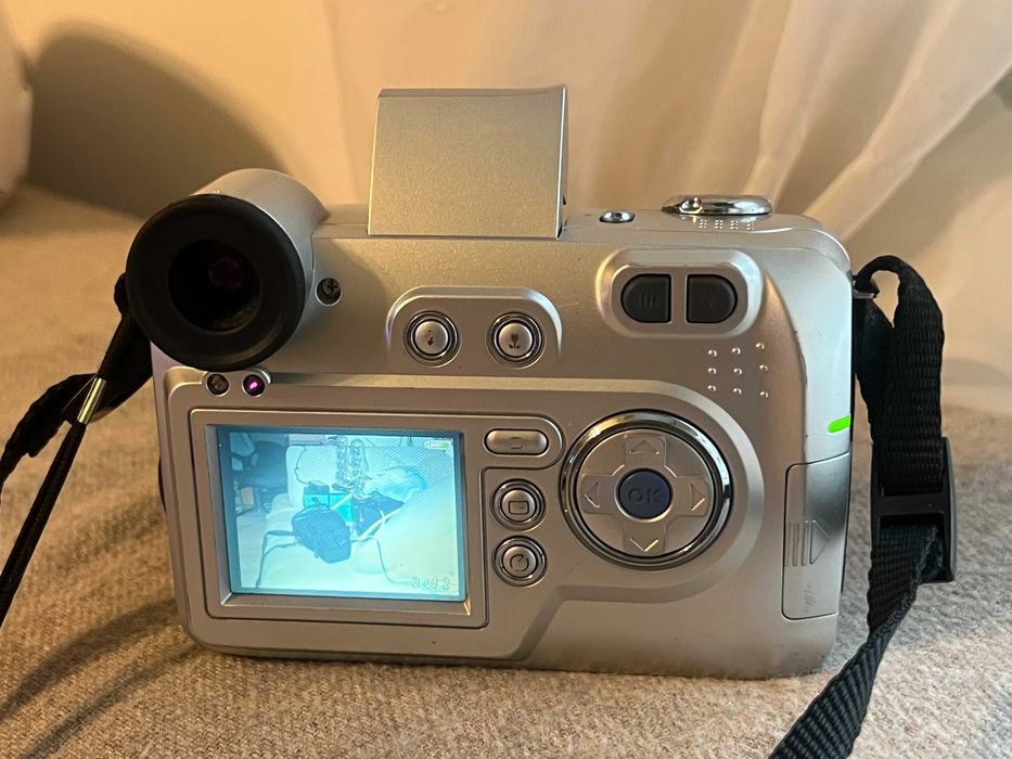 Aparat foto digital HP Photosmart 850 functional, card inclus