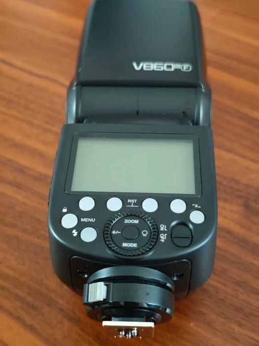 Blitz Godox V860F III pentru Fujifilm nou. BONUS a doua baterie