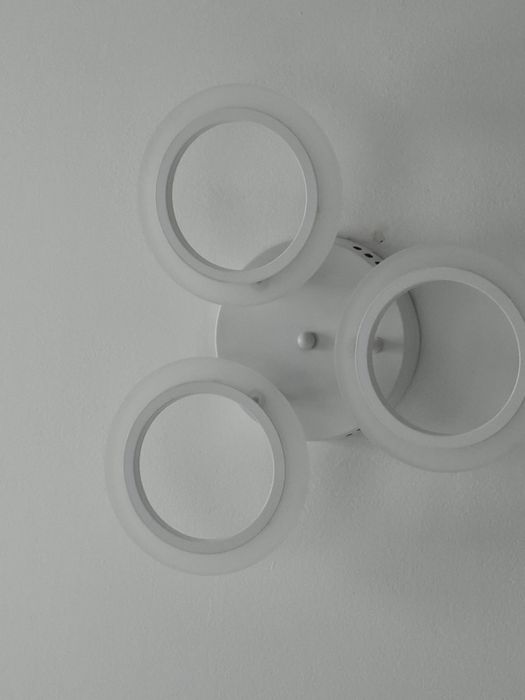 Lumina led  cu telecomanda