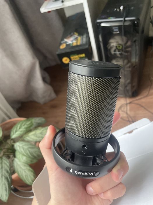 Продам микрофон gembirt