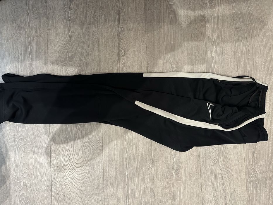 Trening nike barbati XL negru