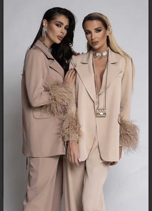 Костюм Nikole Collection с пера.