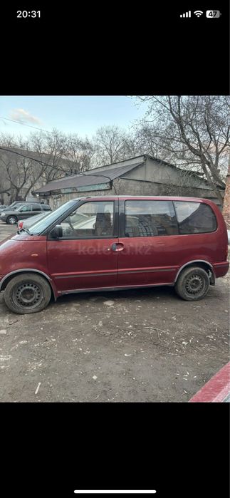 Продам нисан сирена