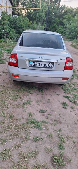 Продам приора 2012год