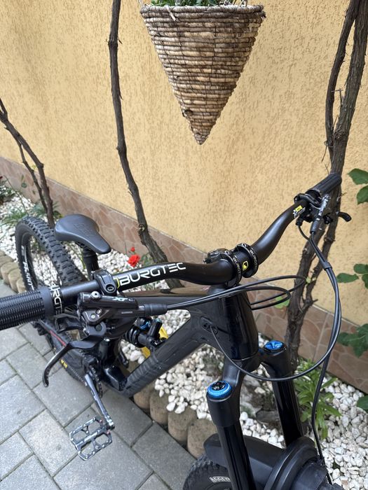 Canyon Torque Cf8