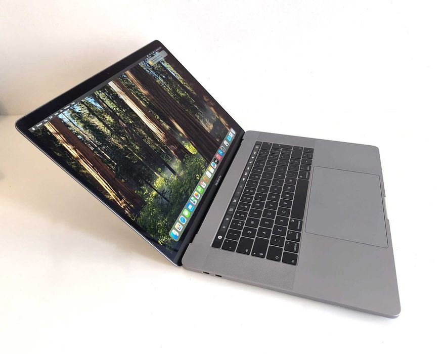 Apple MacBook PRO 15 TouchBar / 30 DE Cicluri/ Impecabil CA NOU!
