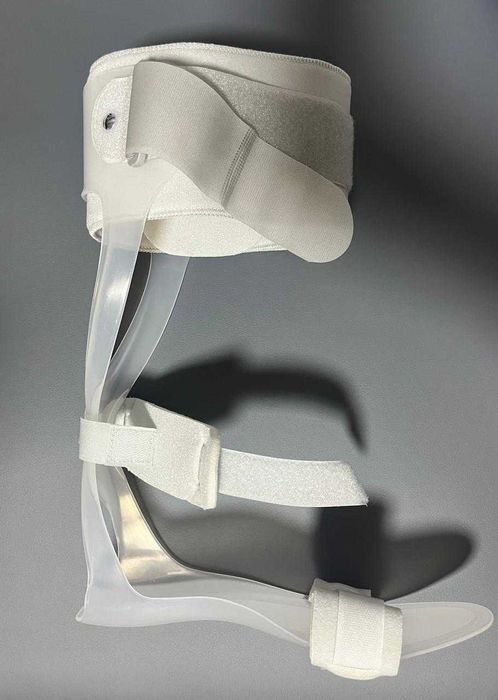 Ортез фиксатор, стоподержатель при отвисающей  стопе