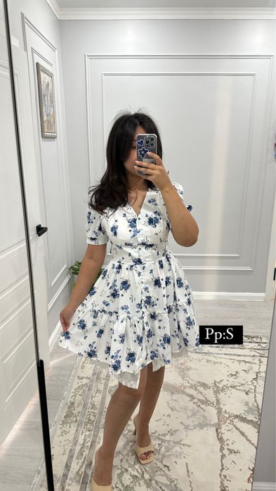 Продаеться    платья